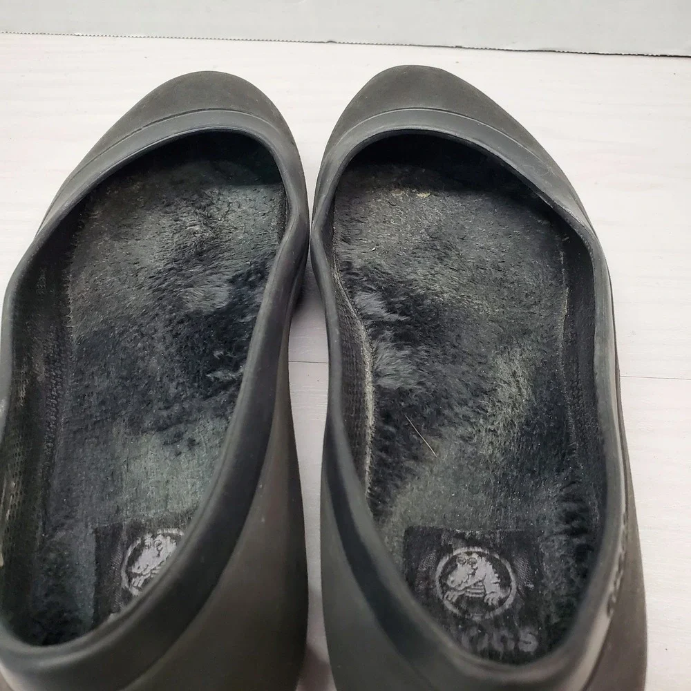 Crocs Women's Black Fleece Lined Ballet Flats Size 7 Slip On Shoes